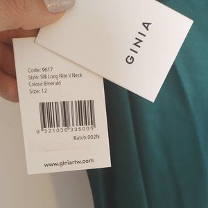 Ginia Emerald Green Silk Long Nite V Neck